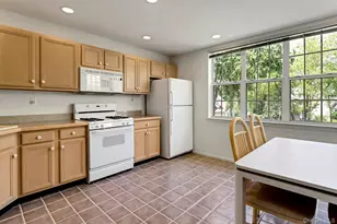 19 Pondview Ln, Yonkers, NY 10710 - Photo 11