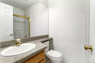 19 Pondview Lane #19, Yonkers, NY 10710 - Photo 17