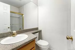 19 Pondview Ln, Yonkers, NY 10710 - Photo 17