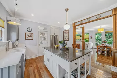 8 Jackson Avenue, East Quogue, NY 11942 - Photo 11