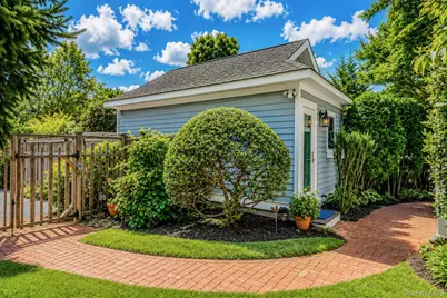 8 Jackson Avenue, East Quogue, NY 11942 - Photo 37