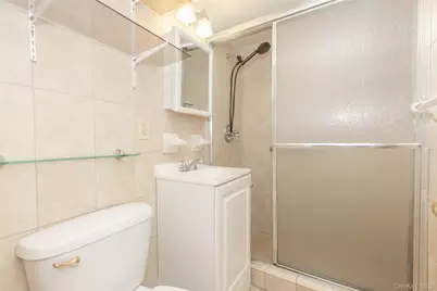 2035 Central Park Avenue #AA4, Yonkers, NY 10710 - Photo 13
