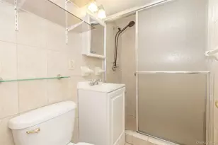 2035 Central Park Ave, Yonkers, NY 10710 - Photo 13
