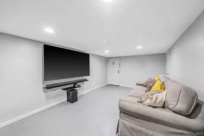 885A Putnam Avenue #A, Brooklyn, NY 11221 - Photo 23