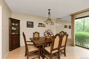 7 Wimbledon Dr, Roslyn, NY 11576 - Photo 9