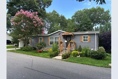 1661 Old Country Road #258, Riverhead, NY 11901 - Photo 1