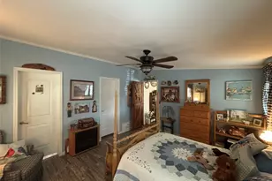 1661 Old Country Rd, Riverhead, NY 11901 - Photo 39