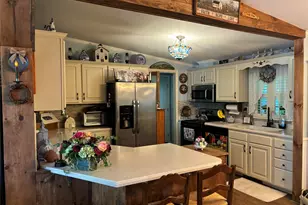 1661 Old Country Rd, Riverhead, NY 11901 - Photo 19