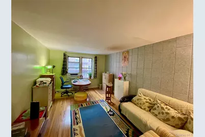 134-33 Blossom Ave #3B, Flushing, NY 11355 - Photo 3
