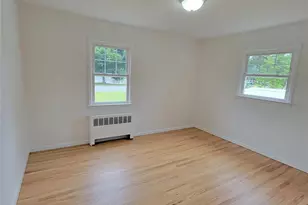 392 3rd Ave, Bayport, NY 11705 - Photo 7