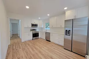 392 3rd Ave, Bayport, NY 11705 - Photo 5
