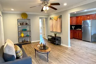 393 Great East Neck Rd, West Babylon, NY 11704 - Photo 5