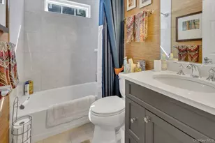 5 Wolfsbane Ct, Aquebogue, NY 11931 - Photo 19
