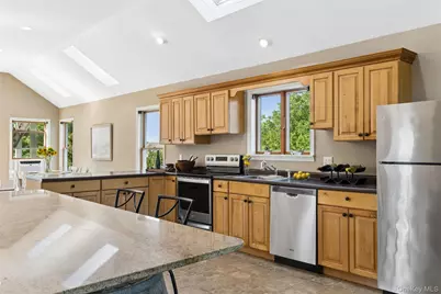 155 2nd Avenue, Peconic, NY 11958 - Photo 5