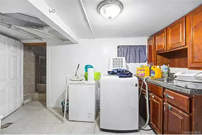 87-12 95th Avenue, Ozone Park, NY 11416 - Photo 19
