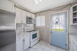 2803 Eagle Ave, Medford, NY 11763 - Photo 15