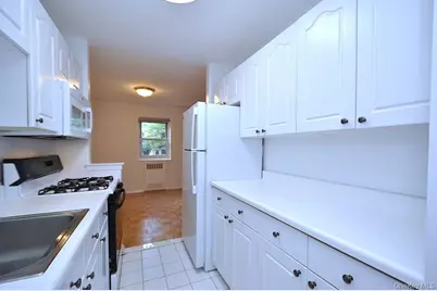 111 E Hartsdale Avenue #3D, Hartsdale, NY 10530 - Photo 13