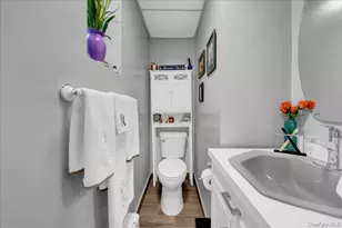 2544 Lurting Ave, Bronx, NY 10469 - Photo 13