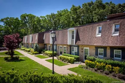 100 Villa D'Est Drive #B-14, Coram, NY 11727 - Photo 1