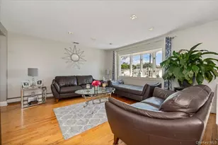 3897 Darby Ln, Seaford, NY 11783 - Photo 5
