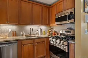 421 Autumn Dr, East Meadow, NY 11554 - Photo 11