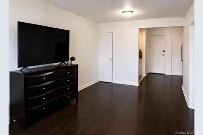 37-30 83rd Street #5L, Jackson Heights, NY 11372 - Photo 5