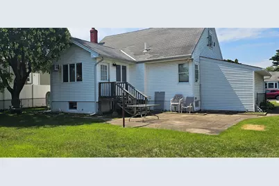 671 Blackstone Ave, East Meadow, NY 11554 - Photo 7
