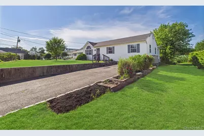 45 Willow Street, Aquebogue, NY 11901 - Photo 31