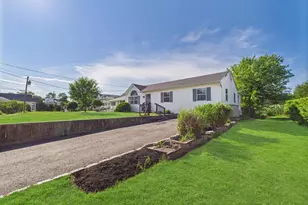 45 Willow St, Aquebogue, NY 11901 - Photo 31