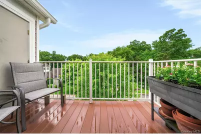 100 Woodcrest Lane #124, Mount Kisco, NY 10549 - Photo 19