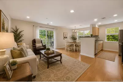 100 Woodcrest Lane #124, Mount Kisco, NY 10549 - Photo 7