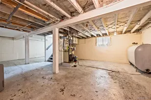 21 Beechwood Ave, Port Washington, NY 11050 - Photo 17