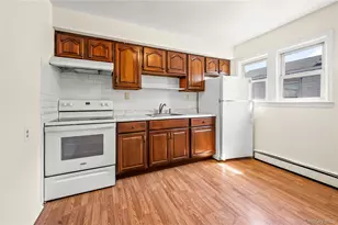 21 Beechwood Ave, Port Washington, NY 11050 - Photo 9