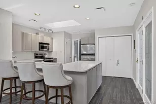 4 Woodleaf Ct, Cold Spring Harbor, NY 11724 - Photo 11