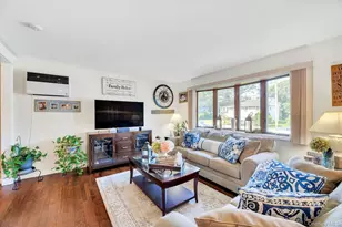 9 Urban Dr, Selden, NY 11784 - Photo 5