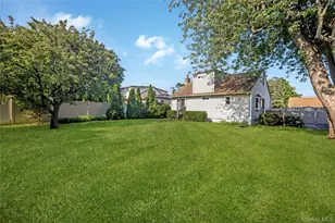 82 Herman Ave, North Babylon, NY 11703 - Photo 21