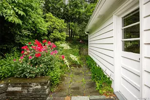 46 Barnard Ave, Poughkeepsie, NY 12601 - Photo 33