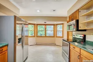 6 Willow St, Centereach, NY 11720 - Photo 13