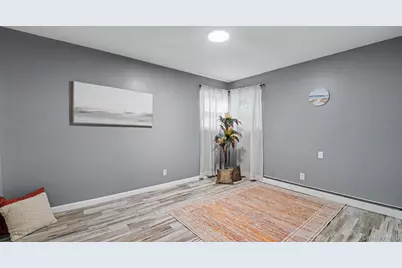 32 Lake Place, Wyandanch, NY 11798 - Photo 9