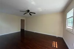 422 E Chester Street E, Long Beach, NY 11561 - Photo 5