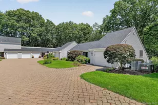 88 Heritage Hills, Somers, NY 10589 - Photo 3