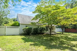 1050 Sipp Ave, Medford, NY 11763 - Photo 29
