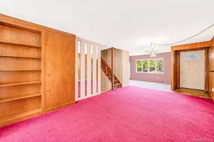 1050 Sipp Ave, Medford, NY 11763 - Photo 7