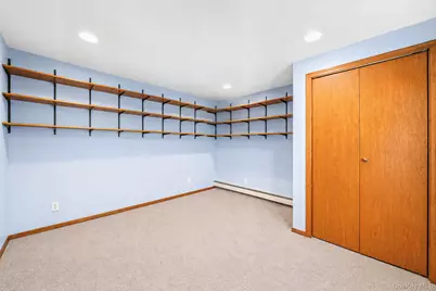 1050 Sipp Avenue, Medford, NY 11763 - Photo 11