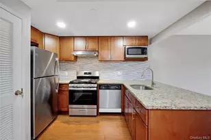 172-18 Jamaica Ave, Jamaica, NY 11432 - Photo 9