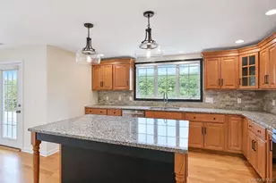36 Sunset New Fairfield Ct Trail, New Fairfield, NY 06812 - Photo 7