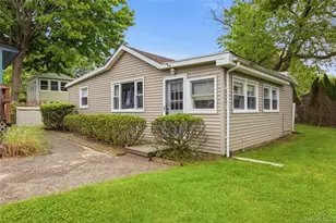 120 Soundview Dr, Rocky Point, NY 11778 - Photo 29