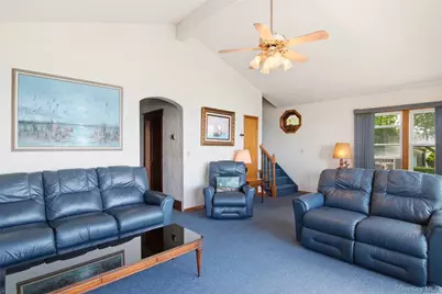 120 Soundview Drive, Rocky Point, NY 11778 - Photo 11