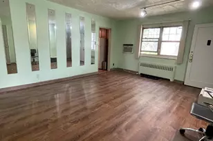 252-14 63rd Ave, Little Neck, NY 11362 - Photo 5