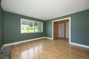 34 Riverview Dr, Fishkill, NY 12524 - Photo 3